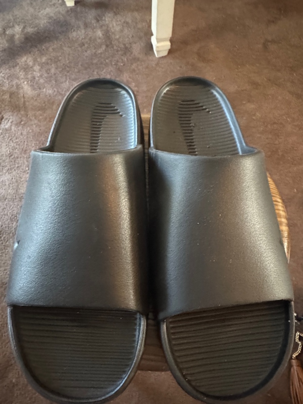 Nike Men's Black Slide Sandals - Sleek Slip-On Comfort